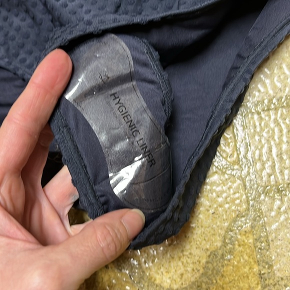 New Cupshe one piece, navy polkadot swimsuit - Picture 4 of 16